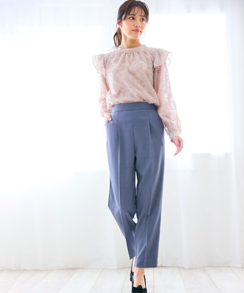 Feroux(フェルゥ)の「美シルエットカラーテーパード パンツ(その他パンツ・レディース・ライトグレー系/ブラック系/アイボリー系/スカイブルー系・2/1/0)」の19枚目の写真