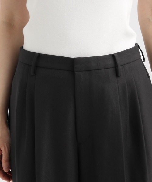 STERNBERG(スタンバーグ)の「3タックワイドパンツ(スラックス・レディース・ブラック/ベージュ・SMALL/MEDIUM/LARGE)」の12枚目の写真