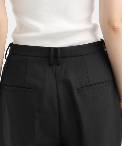 STERNBERG(スタンバーグ)の「3タックワイドパンツ(スラックス・レディース・ブラック/ベージュ・SMALL/MEDIUM/LARGE)」の15枚目の写真