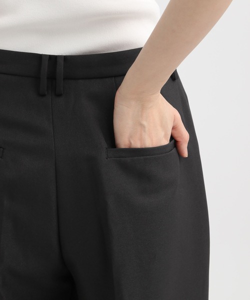 STERNBERG(スタンバーグ)の「3タックワイドパンツ(スラックス・レディース・ブラック/ベージュ・SMALL/MEDIUM/LARGE)」の16枚目の写真