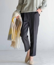 センタープレステーパードパンツ