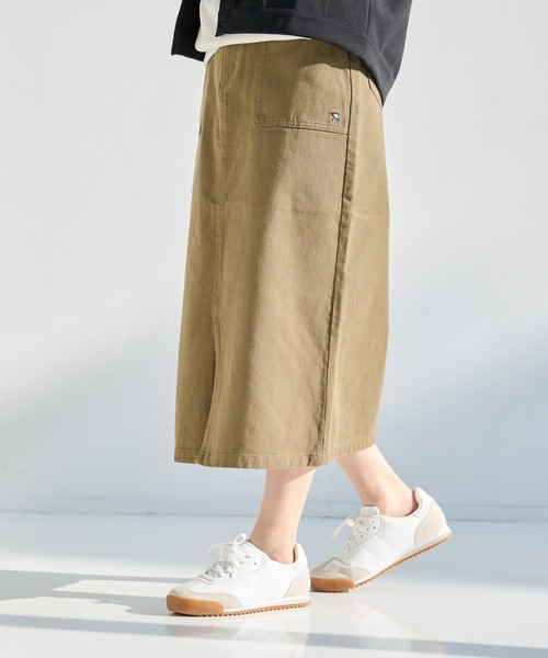 Arnold Palmer（アーノルドパーマー）の「ベイカーポケット ナロー スカート（デニムスカート・レディース・ライトブルー/インディゴブルー/カーキ/ベージュ・S/L/M）」の9枚目の写真