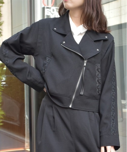 axes femme(アクシーズファム)の「2WAYライダース(ライダースジャケット・レディース・ブラック/キナリ・FREE)」の2枚目の写真