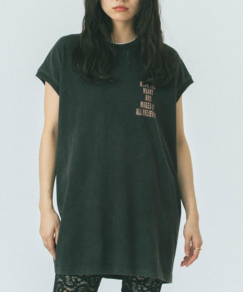 ROSE BUD(ローズバッド)の「【WEB・一部店舗限定】SLEEVELESS HEART TEE(Tシャツ/カットソー・レディース・グレー/ホワイト/ピンク・ONE SIZE)」の1枚目の写真