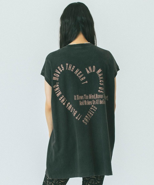 ROSE BUD(ローズバッド)の「【WEB・一部店舗限定】SLEEVELESS HEART TEE(Tシャツ/カットソー・レディース・グレー/ホワイト/ピンク・ONE SIZE)」の12枚目の写真