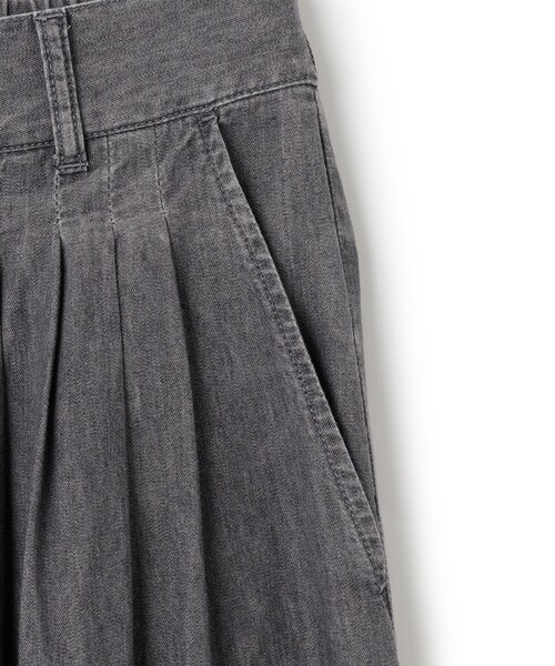 uncrave(アンクレイヴ)の「ライトデニム ワイドパンツ(その他パンツ・レディース・ブルー系/グレー系・0/1/2)」の3枚目の写真