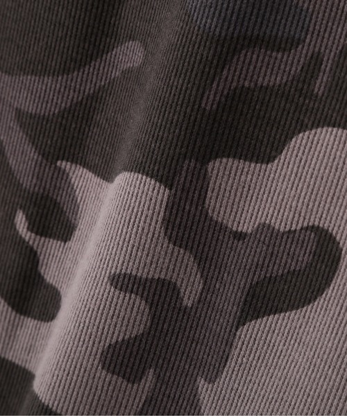 AVIREX（アヴィレックス）の「《DAILY/デイリー》RIB SHORT SLEEVE HENLEY NECK T-SHIRT "CAMOUFLAGE" / リブ ヘンリーネック 半袖Tシャツ "カモフラージュ" デイリーウェア / AVIREX / アヴィレックス（Tシャツ/カットソー・メンズ・グレー系カモフラージュ/グリーン系カモフラージュ・SMALL/MEDIUM/LARGE/X-LARGE）」の10枚目の写真
