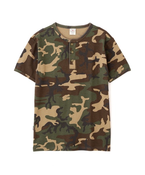 AVIREX（アヴィレックス）の「《DAILY/デイリー》RIB SHORT SLEEVE HENLEY NECK T-SHIRT "CAMOUFLAGE" / リブ ヘンリーネック 半袖Tシャツ "カモフラージュ" デイリーウェア / AVIREX / アヴィレックス（Tシャツ/カットソー・メンズ・グレー系カモフラージュ/グリーン系カモフラージュ・SMALL/MEDIUM/LARGE/X-LARGE）」の3枚目の写真