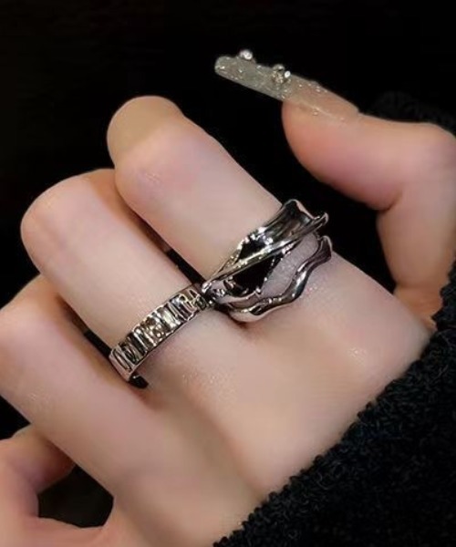 Vipoa(ヴィポア)の「2つセット Elegant Silver Ring(リング・レディース・シルバー・FREE)」の14枚目の写真
