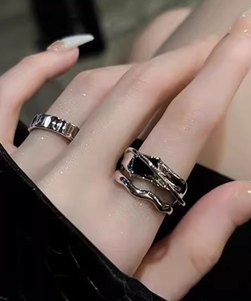 Vipoa(ヴィポア)の「2つセット Elegant Silver Ring(リング・レディース・シルバー・FREE)」の18枚目の写真