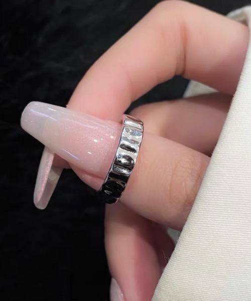 Vipoa(ヴィポア)の「2つセット Elegant Silver Ring(リング・レディース・シルバー・FREE)」の6枚目の写真