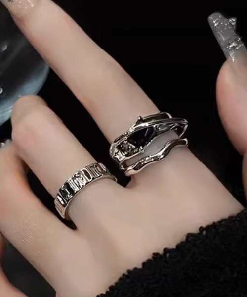 Vipoa(ヴィポア)の「2つセット Elegant Silver Ring(リング・レディース・シルバー・FREE)」の13枚目の写真