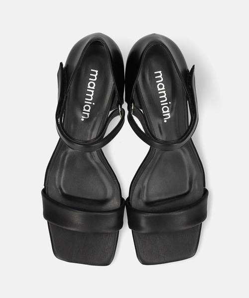MAMIAN(マミアン)の「スクエアトゥ パデットサンダル (5.0cmヒール)(サンダル・レディース・ブラック/ホワイト/シルバー/グレイッシュベージュ・M/S/LL/L)」の11枚目の写真