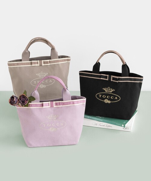TOCCA（トッカ）の「MEMORIES OF TOCCA CANVAS TOTE トートバッグ（トートバッグ・レディース・ライラック系/ブラック系5/レッド系/ベージュ系1/ブラック系/ベージュ系・F）」の9枚目の写真