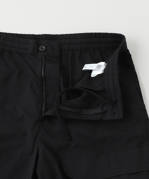 C.P. COMPANY(シーピーカンパニー)の「C.P. Company / シーピーカンパニー 50 FILI STRETCH CARGO SHORTS 51223051(カーゴパンツ・メンズ・ブラック・46/48)」の7枚目の写真