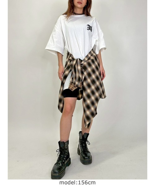 EGOIST（エゴイスト）の「BIG刺繍ユニセックスTシャツⅢ（Tシャツ/カットソー・レディース・パープル/ホワイト/ブラック・FREE）」の12枚目の写真