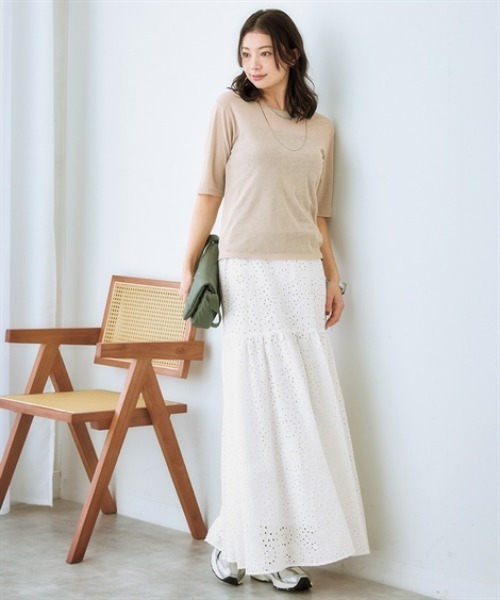 nissen(ニッセン)の「スラブシアー5分袖コンパクトTシャツ(Tシャツ/カットソー・レディース・モカ/ブラック/ライトベージュ/オフホワイト/ブルー・LL/3L/S/M/L)」の19枚目の写真