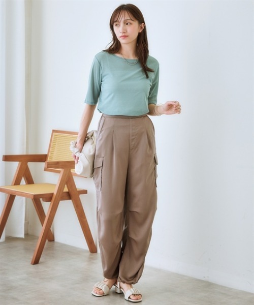 nissen(ニッセン)の「スラブシアー5分袖コンパクトTシャツ(Tシャツ/カットソー・レディース・モカ/ブラック/ライトベージュ/オフホワイト/ブルー・LL/3L/S/M/L)」の6枚目の写真