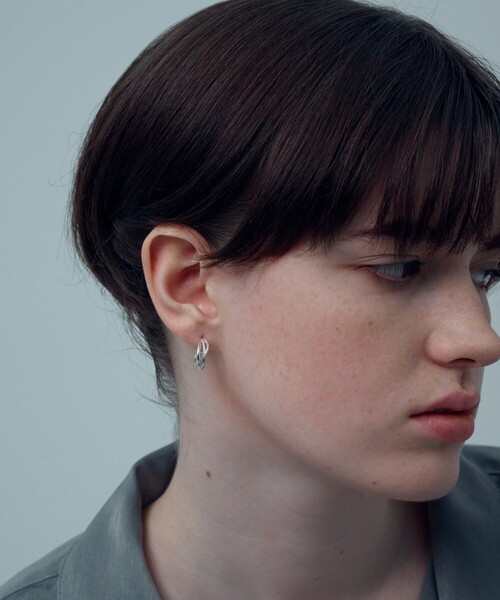 and cloud(アンドクラウド)の「Ink Helical Pierce(ピアス(両耳用)・レディース・シルバー・FREE)」の5枚目の写真