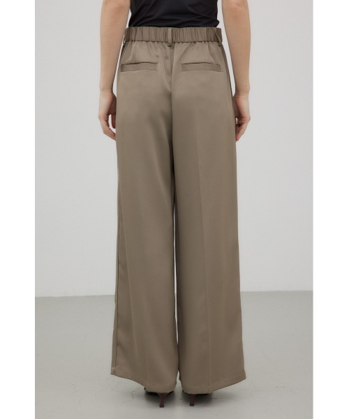 crie conforto(クリーコンフォルト)の「サテンワイドパンツ(スラックス・レディース・ブラウン/ベージュ/ネイビー・SMALL/MEDIUM)」の6枚目の写真