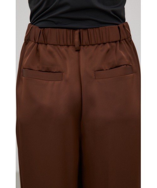 crie conforto(クリーコンフォルト)の「サテンワイドパンツ(スラックス・レディース・ブラウン/ベージュ/ネイビー・SMALL/MEDIUM)」の21枚目の写真