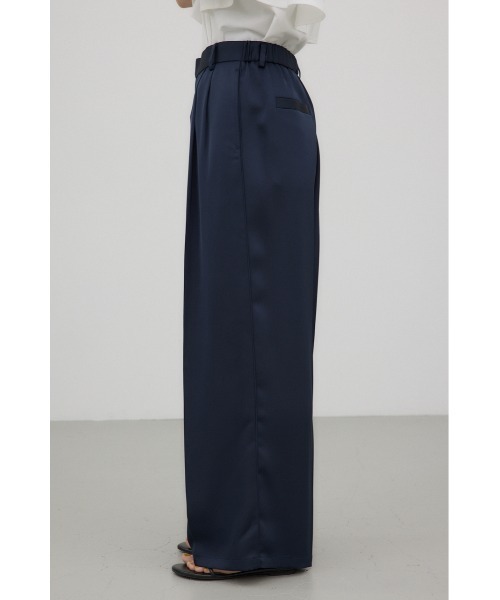 crie conforto(クリーコンフォルト)の「サテンワイドパンツ(スラックス・レディース・ブラウン/ベージュ/ネイビー・SMALL/MEDIUM)」の14枚目の写真