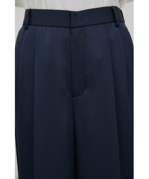 crie conforto(クリーコンフォルト)の「サテンワイドパンツ(スラックス・レディース・ブラウン/ベージュ/ネイビー・SMALL/MEDIUM)」の12枚目の写真