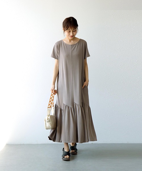 Jines(ジネス)の「モダール半袖ティアードワンピース(ワンピース・レディース・カーキ/ブラウン/モカ・38)」の4枚目の写真