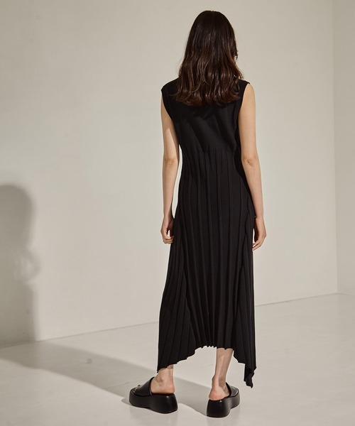 STUDIOUS(ステュディオス)の「【STUDIOUS/ステュディオス】Soft Leather Padded Sandals/ソフトレザー パデッドサンダル(サンダル・レディース・ブラック・1/2)」の20枚目の写真