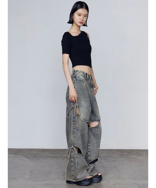 EMODA（エモダ）の「カットアウトルーズジーンズ（デニムパンツ・レディース・ブルー/ブラック・SMALL/MEDIUM）」の10枚目の写真