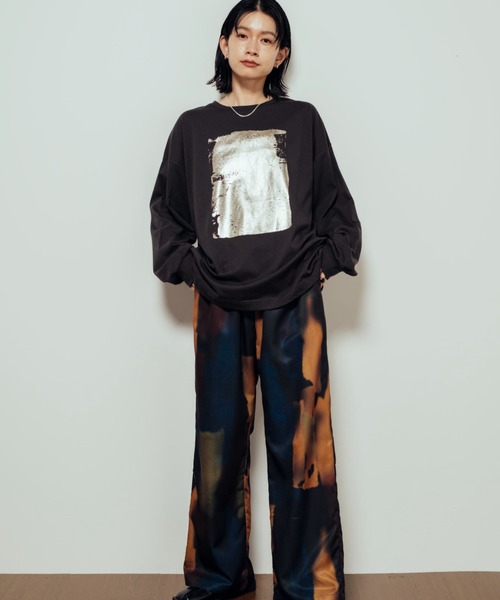 Shelly island(シェリーアイランド)の「箔プリントオーバーロンT(Tシャツ/カットソー・レディース・ホワイト/ブラウン/チャコールグレー・FREE)」の19枚目の写真