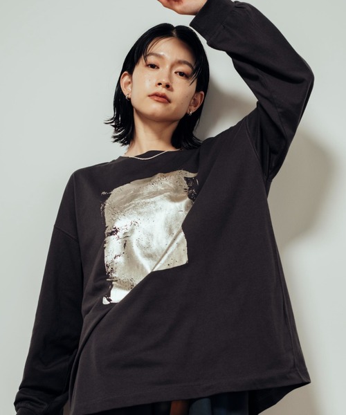 Shelly island(シェリーアイランド)の「箔プリントオーバーロンT(Tシャツ/カットソー・レディース・ホワイト/ブラウン/チャコールグレー・FREE)」の15枚目の写真