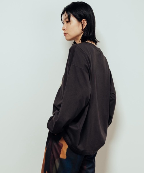 Shelly island(シェリーアイランド)の「箔プリントオーバーロンT(Tシャツ/カットソー・レディース・ホワイト/ブラウン/チャコールグレー・FREE)」の16枚目の写真