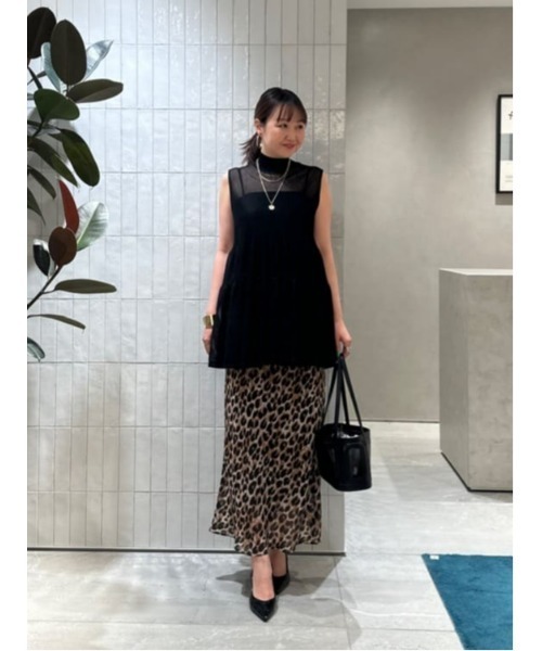 allureville（アルアバイル）の「シアーティアードチュニック（ニット/セーター・レディース・レッド/イエロー/ブラック・2）」の11枚目の写真