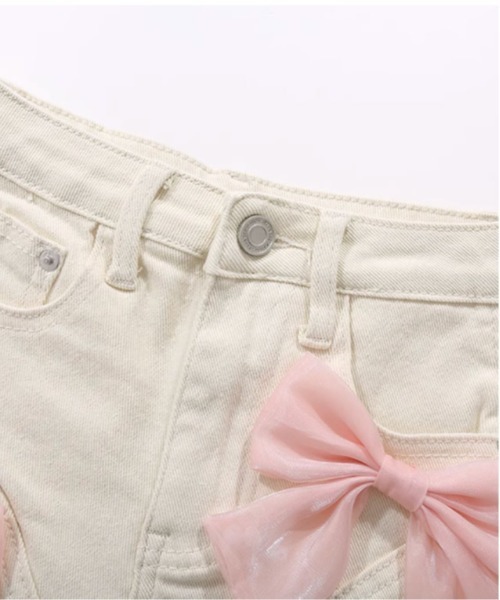 LA POMME petit(ラポミ・プチ)の「Ribbon Denim Short Pants(デニムパンツ・レディース・アイボリー/ブルー・SMALL/LARGE/MEDIUM)」の4枚目の写真