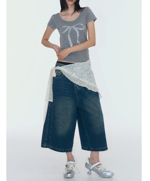 PLACE STUDIO(プレイススタジオ)の「A'GEM/9 × .kom 『PLACE STUDIO/プレイススタジオ』 Pure Glitter Ribbon Graphic Short Sleeve U-Neck Short Sleeve T-shirt/U ネック 半袖Tシャツ(Tシャツ/カットソー・レディース・ブラック/グレー/アイボリー・FREE)」の13枚目の写真