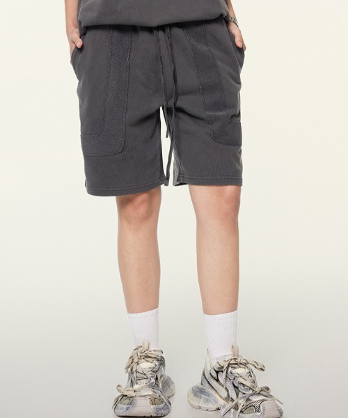 ROOPTOKYO（ループトウキョウ）の「フリンジデザイン スウェットハーフパンツ（スウェットパンツ・メンズ・ブラウン/ブラック・L/M）」の2枚目の写真