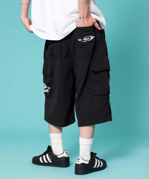 Piko(ピコ)の「∴WEGO/PIKO別注グラフィックカーゴショーツ(カーゴパンツ・メンズ・ブラック/ベージュ・LARGE/MEDIUM)」の12枚目の写真