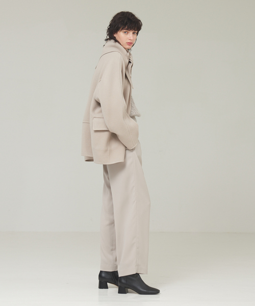 DESIGNWORKS(デザインワークス)の「バックサテンジョーゼットワイドパンツ(その他パンツ・レディース・グレイッシュベージュ/グリーン系その他・36/38)」の4枚目の写真