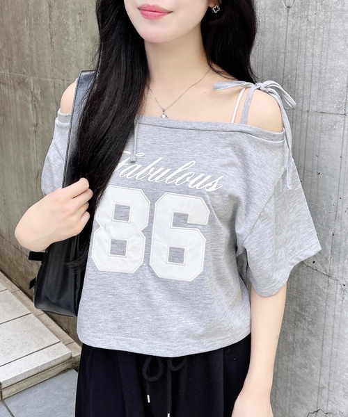INGNI（イング）の「オフショル肩リボンナンバリングTシャツ（Tシャツ/カットソー・レディース・オフホワイト/グレー/スミクロ/カモフラージュ・M）」の3枚目の写真