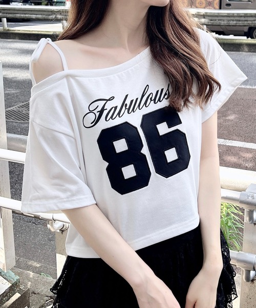 INGNI（イング）の「オフショル肩リボンナンバリングTシャツ（Tシャツ/カットソー・レディース・オフホワイト/グレー/スミクロ/カモフラージュ・M）」の5枚目の写真