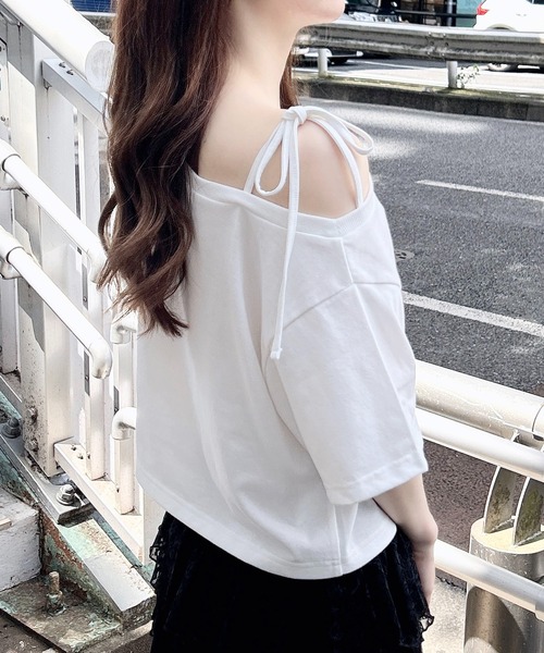 INGNI（イング）の「オフショル肩リボンナンバリングTシャツ（Tシャツ/カットソー・レディース・オフホワイト/グレー/スミクロ/カモフラージュ・M）」の8枚目の写真
