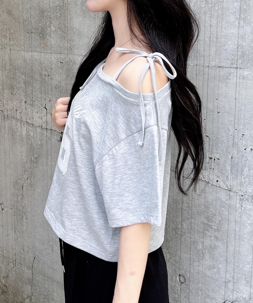 INGNI（イング）の「オフショル肩リボンナンバリングTシャツ（Tシャツ/カットソー・レディース・オフホワイト/グレー/スミクロ/カモフラージュ・M）」の19枚目の写真