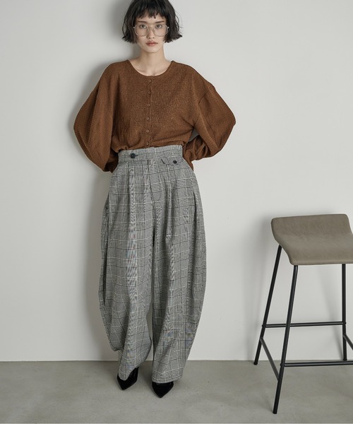 ベルトレスバレルコクーンパンツ（スラックス）｜THE YOn（ザヨン）の