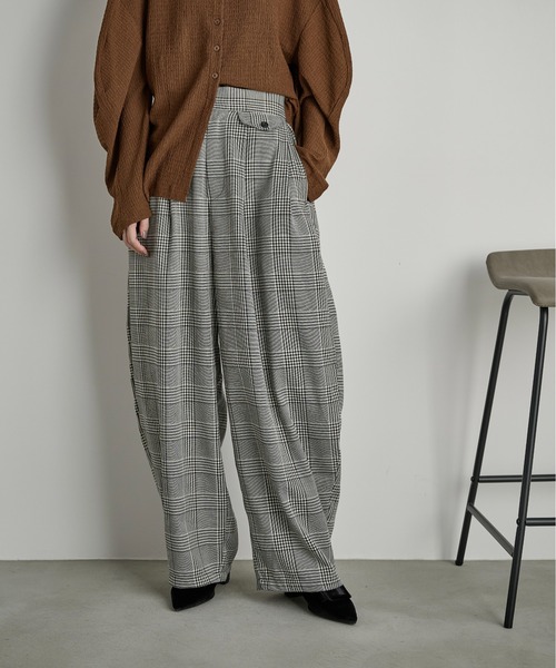 セール】ベルトレスバレルコクーンパンツ（スラックス）｜THE YOn