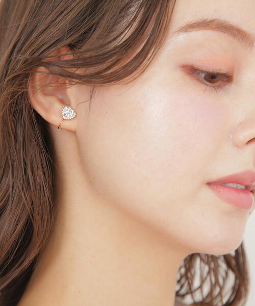 JILL by JILL STUART(ジルバイジルスチュアート)の「◇Cubicミニハートイヤリング(イヤリング・レディース・ゴールド・FREE)」の6枚目の写真