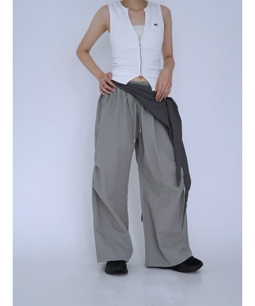 Uenui(ウニュイ)の「ultra wide drawstring pants(その他パンツ・レディース・グレー/ブラック・FREE)」の16枚目の写真
