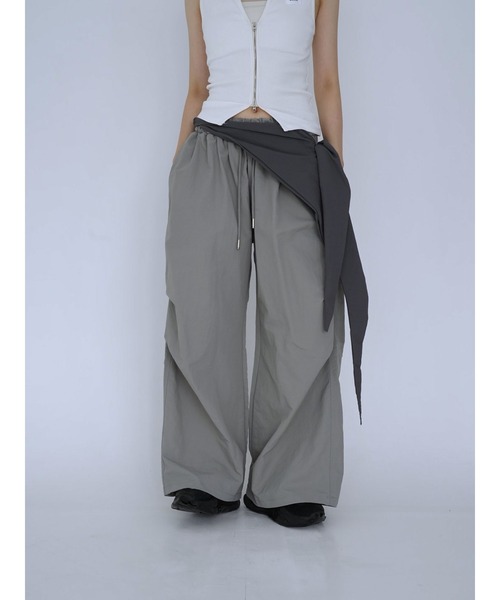 Uenui(ウニュイ)の「ultra wide drawstring pants(その他パンツ・レディース・グレー/ブラック・FREE)」の18枚目の写真