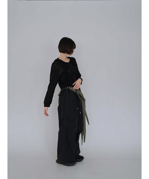 Uenui(ウニュイ)の「ultra wide drawstring pants(その他パンツ・レディース・グレー/ブラック・FREE)」の6枚目の写真