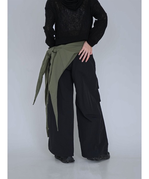 Uenui(ウニュイ)の「ultra wide drawstring pants(その他パンツ・レディース・グレー/ブラック・FREE)」の7枚目の写真